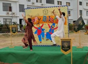 ਡੀ.ਪੀ.ਐਸ ਰਾਜਪੁਰਾ ਦੁਆਰਾ ਵਿਸਾਖੀ ‘ਤੇ ਸਭ ਤੋਂ ਵੱਡਾ ਭੰਗੜਾ ਪ੍ਰਦਰਸ਼ਨ’ | DD Bharat